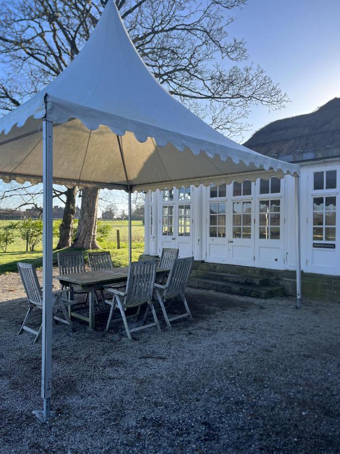 Holiday home Thornton Manor - And Heswall