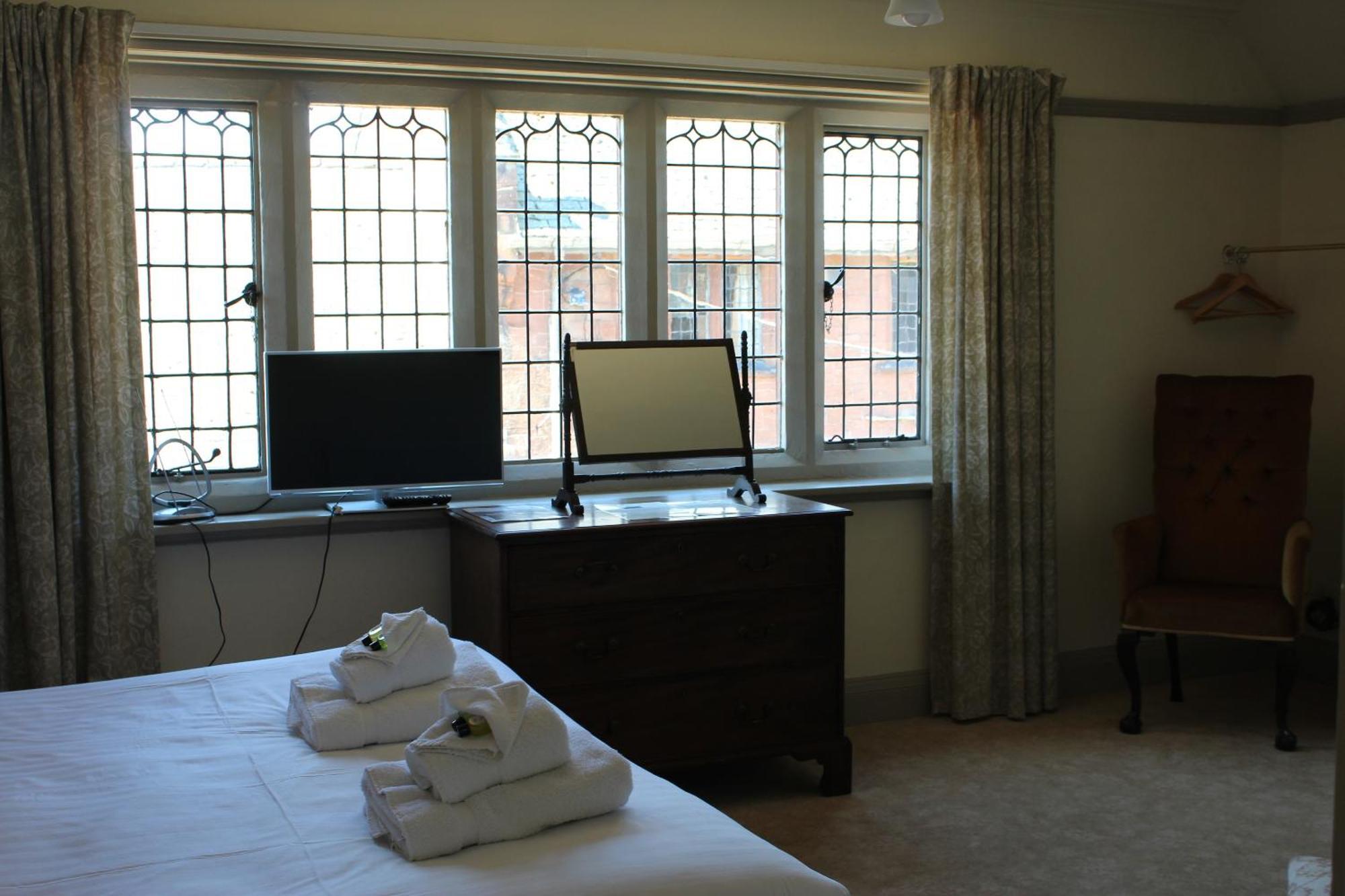 Thornton Manor - And Holiday home *